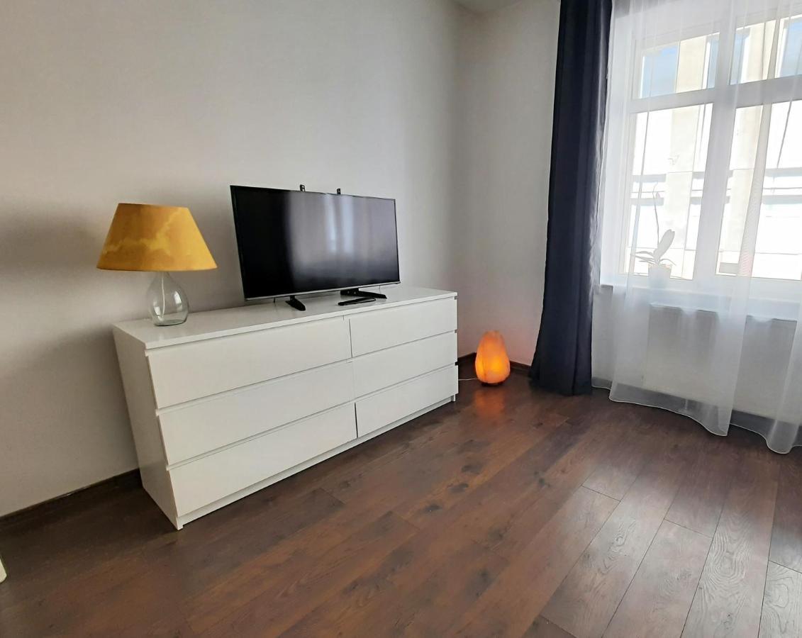 Pif Apartments Sadoveanu Брашов Екстер'єр фото